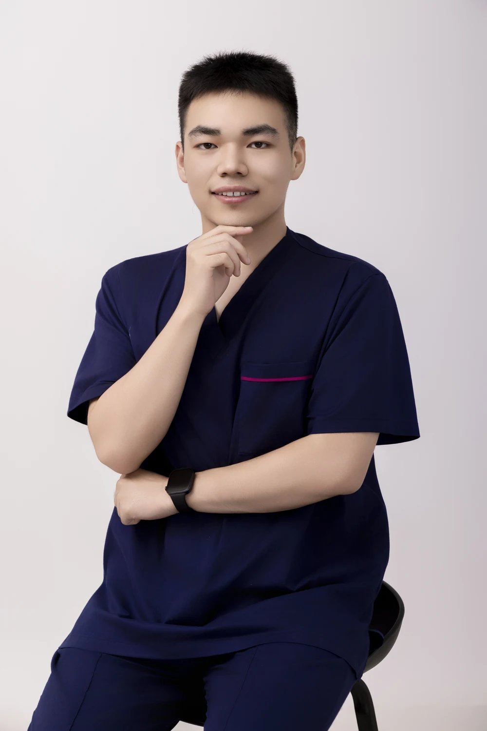 王嘉宇形象照